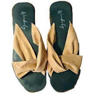 Wonderly Garland Tan Fabric Twist Sandals – Size 6M